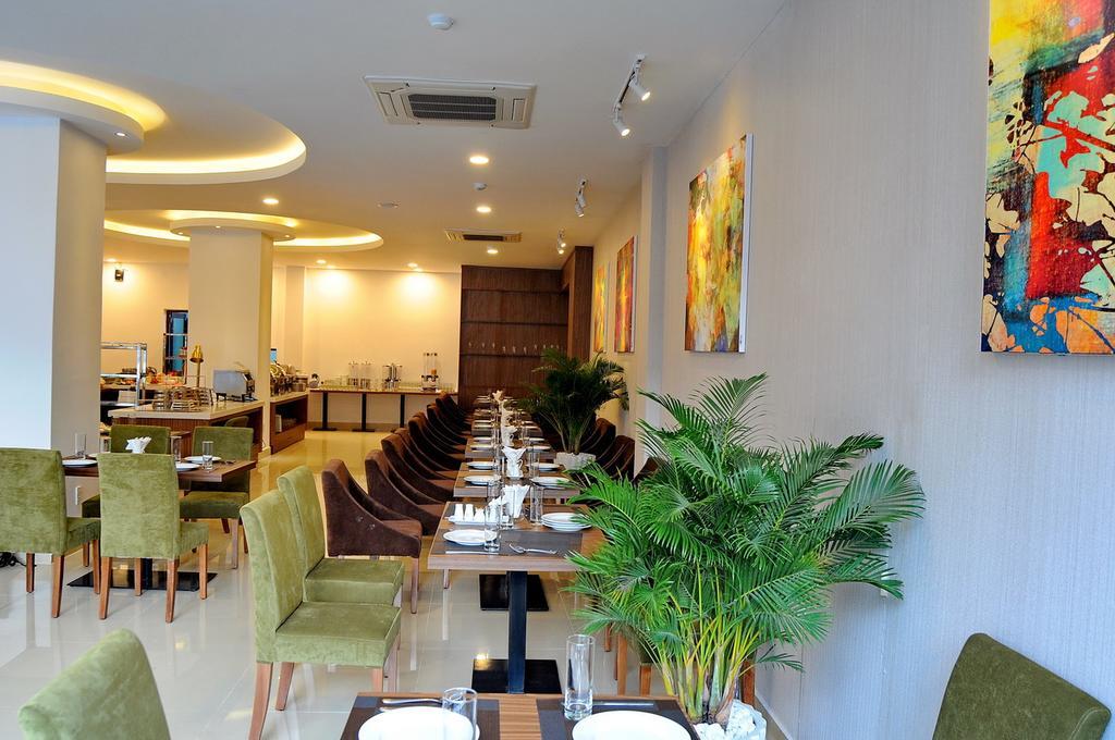 The World Hotel נה טראנג מראה חיצוני תמונה
