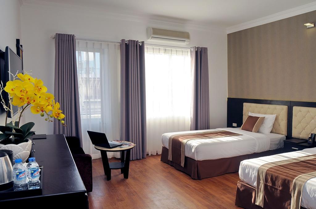 The World Hotel נה טראנג מראה חיצוני תמונה