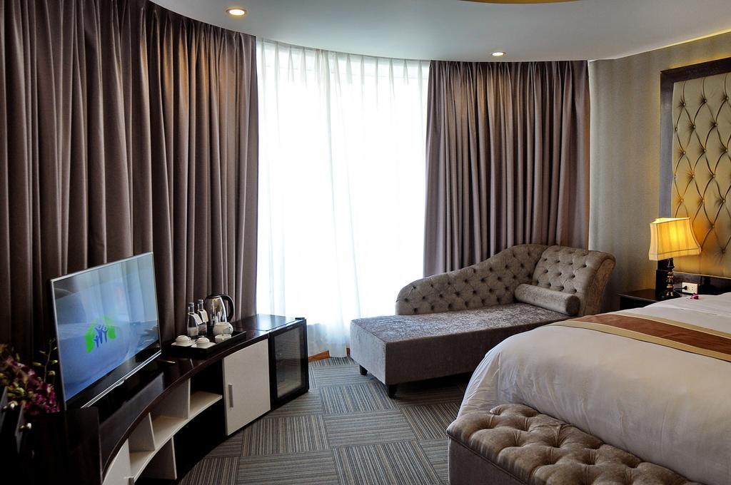 The World Hotel נה טראנג מראה חיצוני תמונה